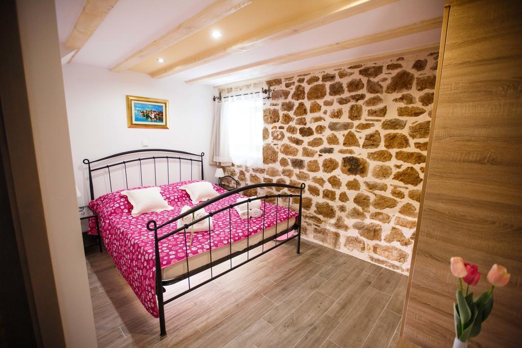Studio Apartments Bonaca Spalato Esterno foto